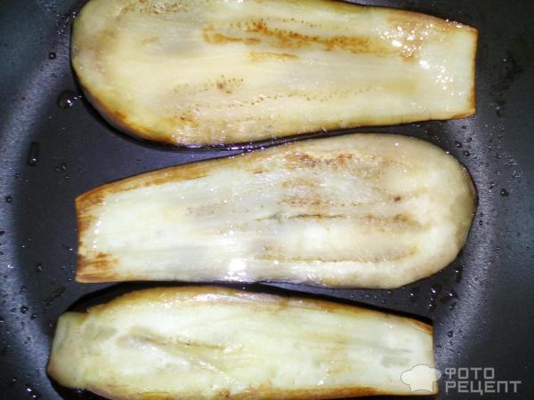 Рулетики из баклажана с сырно-яичной начинкой с чесноком фото