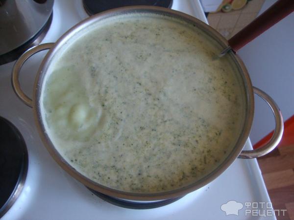 Суп-пюре из брокколи для детей фото