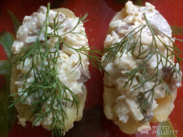 Салат - закуска в лодочках из картофеля фото