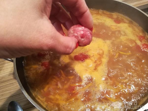 Фасолевый суп с фрикадельками