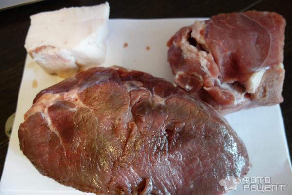 Сыровяленая колбаса из свинины и говядины