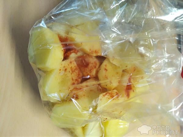 Картошка запеченная в пакете фото