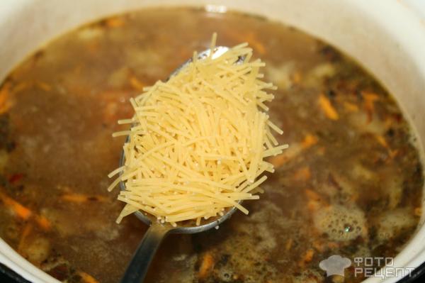 Рецепт: Суп с вермишелью быстрого приготовления - на курином бульоне с плавленным сыром