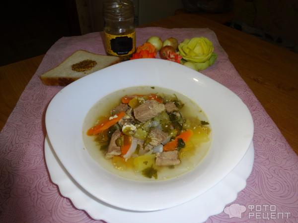Зеленый суп с говядиной фото