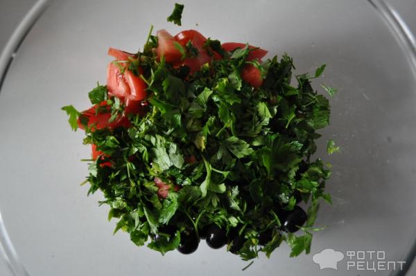 Салат из маслин и томатов фото