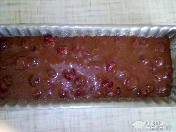 Постный шоколадно- вишневый кекс фото