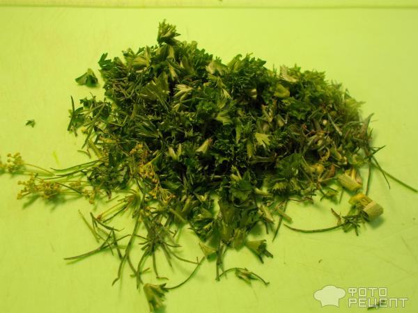 Сыр домашний с зеленью из молока и кефира фото