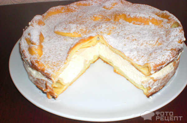 Пирог Карпатка, напоминающий торт с кремом фото