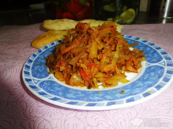 Капуста тушеная с овощами фото