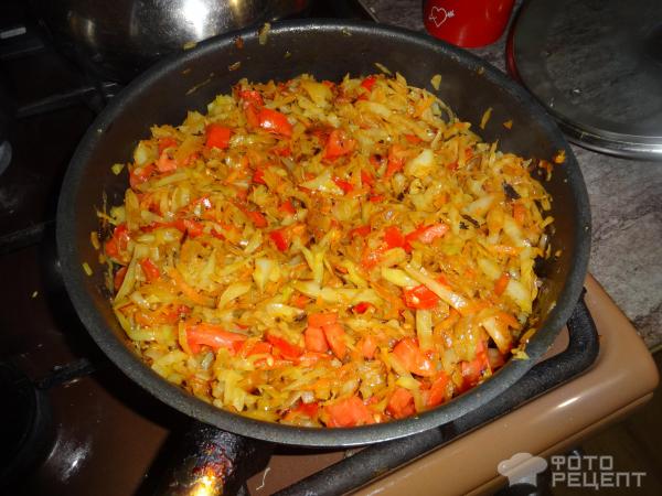 Капуста тушеная с овощами фото