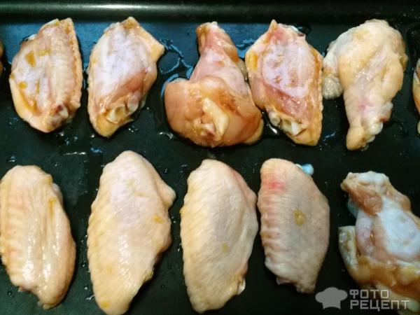 Куриные крылышки в соево-медовом соусе фото
