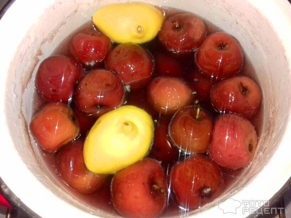 Варенье из осенних крымских яблок Джерамини фото