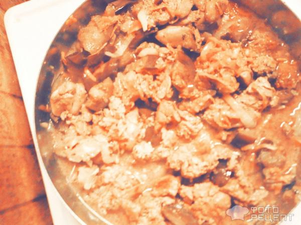 Куриная печень с баклажанами и диким рисом фото