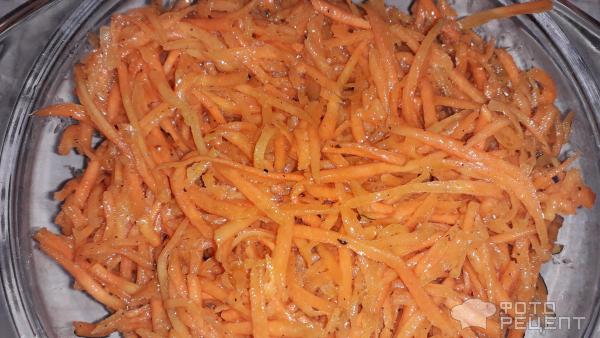 Салат из корейской морковки и грибов фото