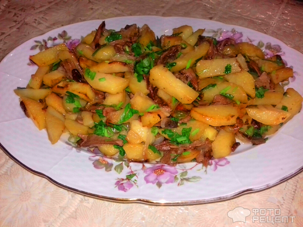 Жареная картошка с белыми грибами – рецепт для сковородки