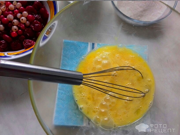 Ягодно-фруктовый пирог со штрейзелем фото