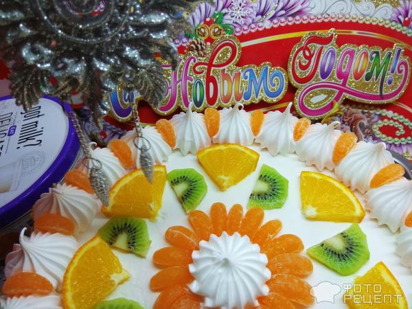 Бисквитный торт на Новый год фото
