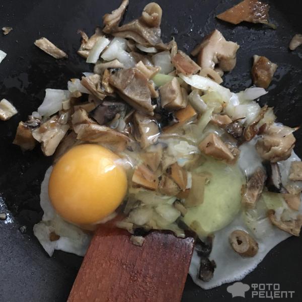 яйцо, куриное яйцо, бутерброд, горячий бутерброд, с грибами, с луком