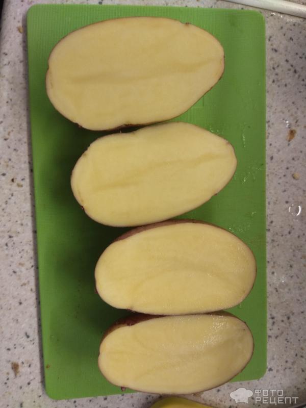 Запеченный картофель в творожно-чесночной шапке фото