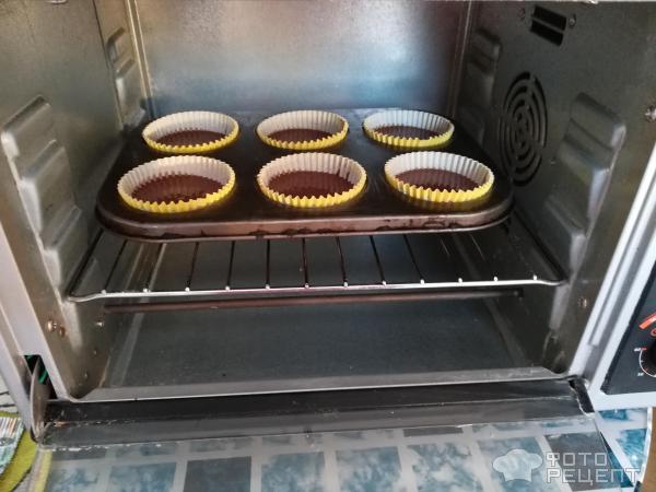 Шоколадные капкейки фото
