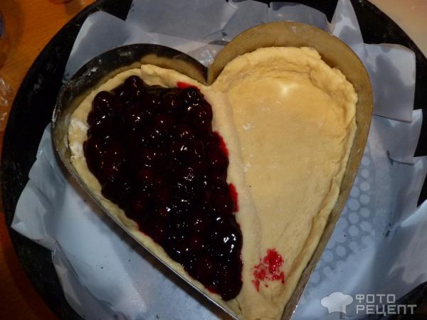 Вишневый пирог ко Дню Влюбленных фото