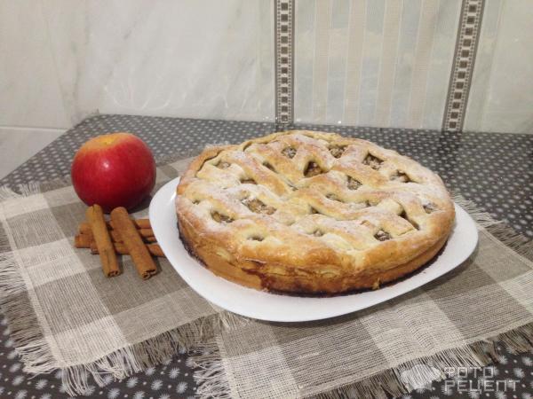 Пирог с яблочно-ореховой начинкой фото