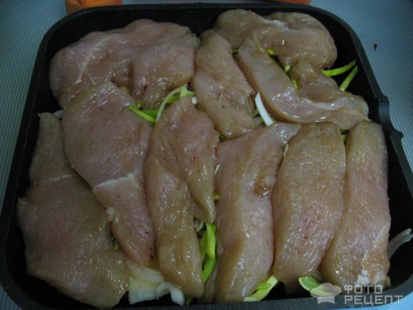 Куриные грудки под сливочным соусом с кунжутом фото