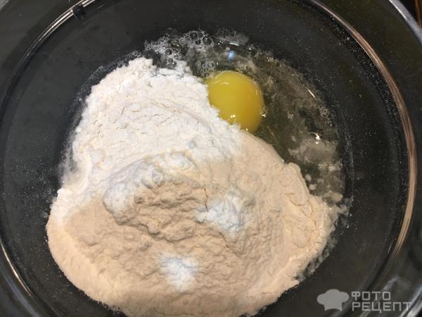 готовим тесто для клецок