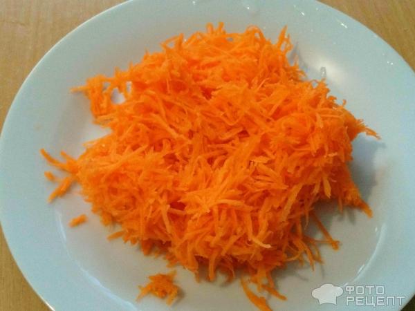 морковь мелко натираем