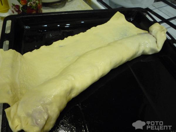 Мясной пирог из слоеного теста фото
