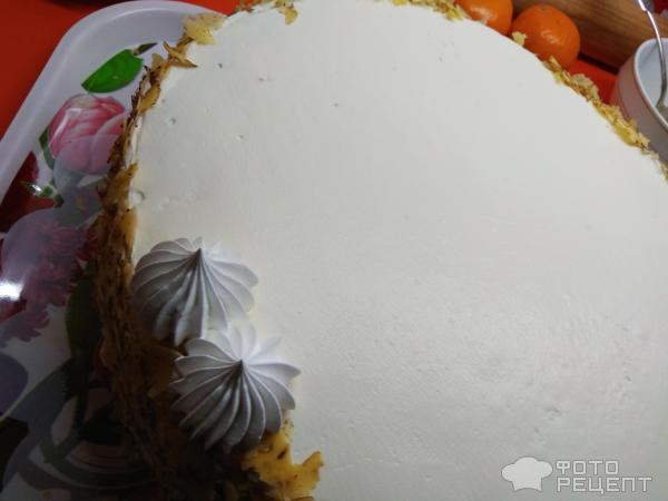 Торт бисквитный на День Рождения фото