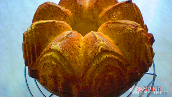 Бразильский солнечный морковный кекс-пирог Bolo de cenoura фото