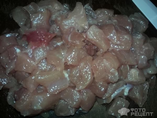 мясо порезали небольшими кусочками