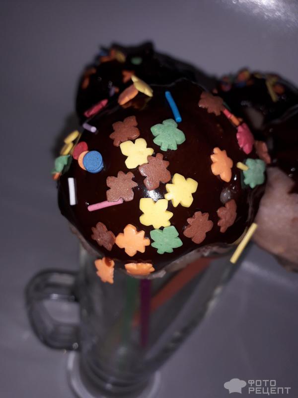 Кейк-попсы - пирожное на палочке фото