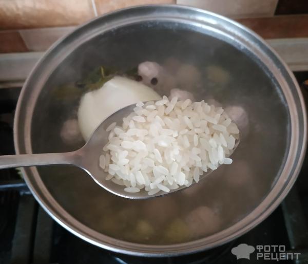 Суп с фрикадельками и рисом фото