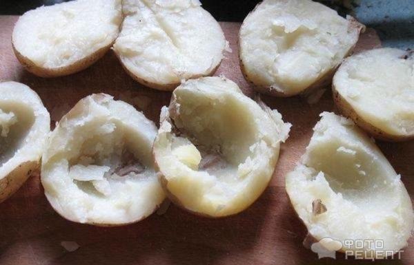 Картофельные лодочки с грибами и сыром фото