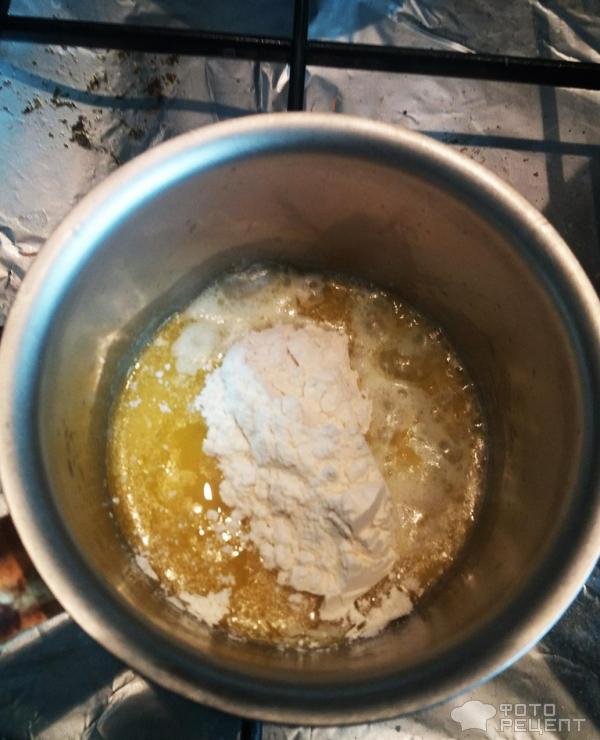 Грибной крем-суп с шампиньонами и сухариками фото