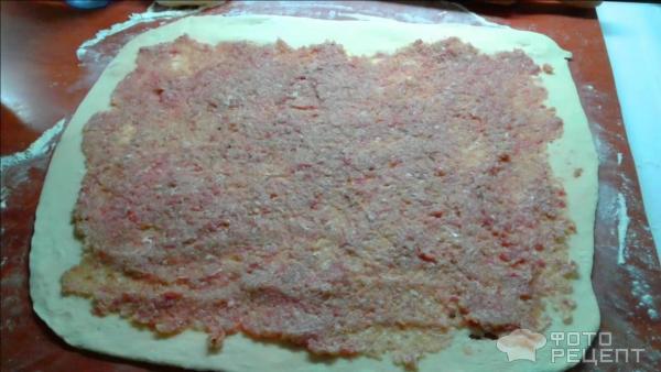 Пирожки Розочки с мясом в духовке фото
