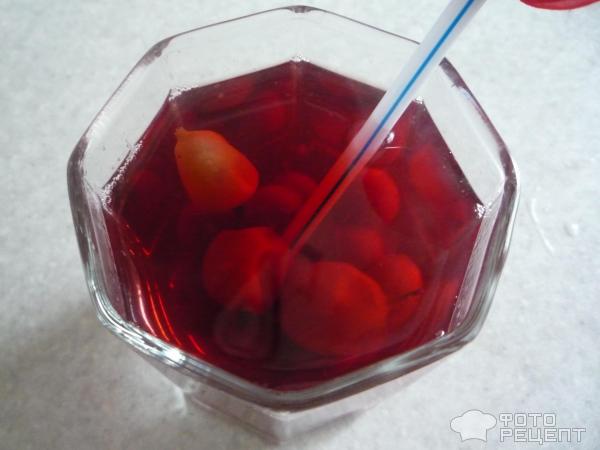 Компот из крыжовника фото
