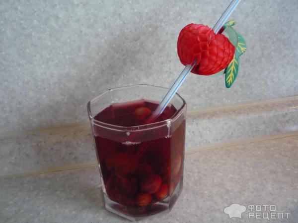 Компот из крыжовника фото