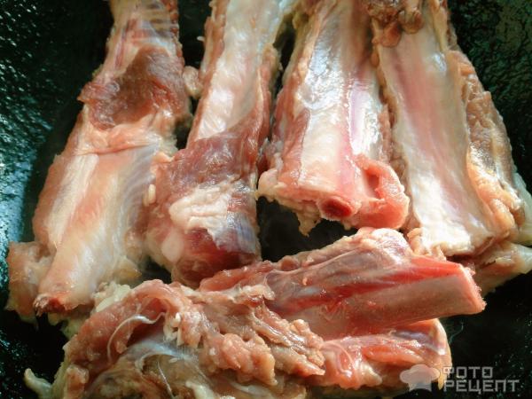 Свиные ребрышки запеченные с луком - пошаговый рецепт с фото на irhidey.ru