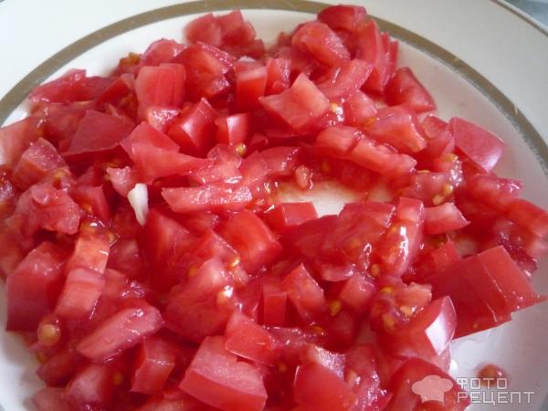 Салат из свежей капусты с помидорами фото