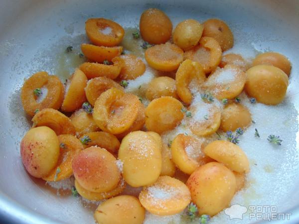 Варенье абрикосовое с лавандой фото