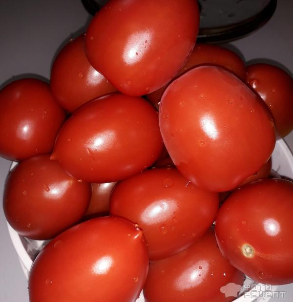 Сладкие, в растительном масле и “быстрые”: рецепты помидоров дольками на зиму