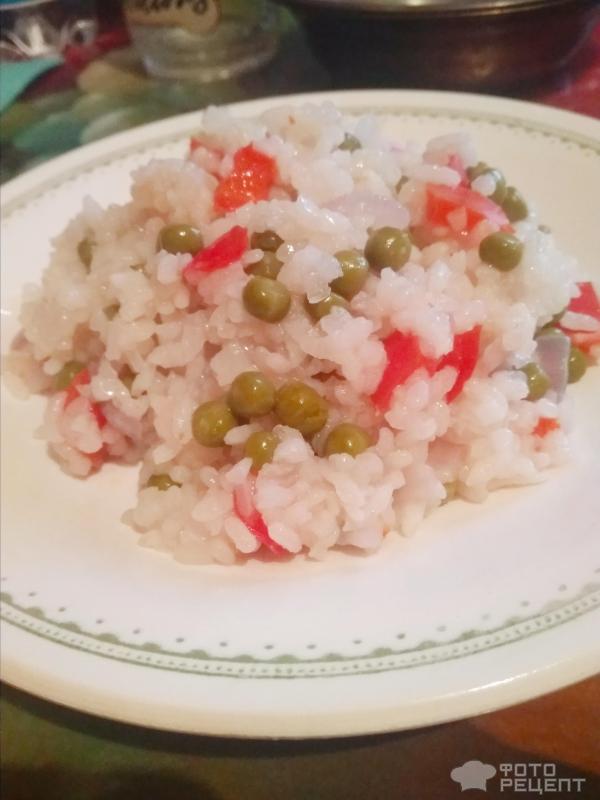 Рис с болгарским перцем и зеленым горошком фото