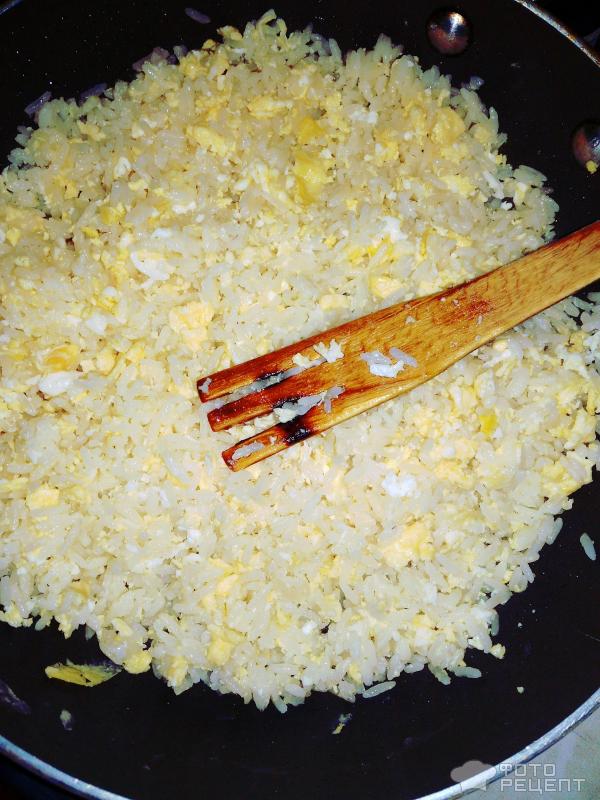 Рис с яйцом по-китайски фото