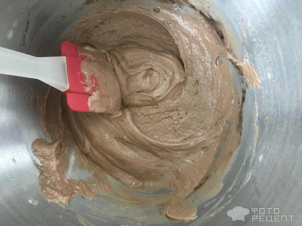 Шоколадные кексы с зефирным кремом фото