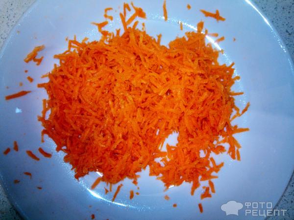 Натёртая на мелкой тёрке морковь