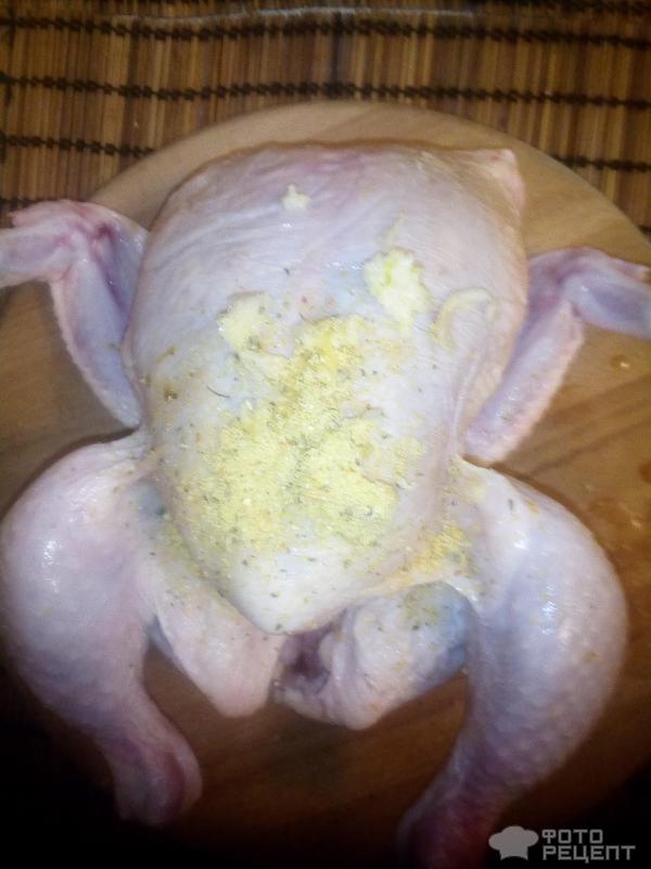 Курица запеченная на пивной банке фото