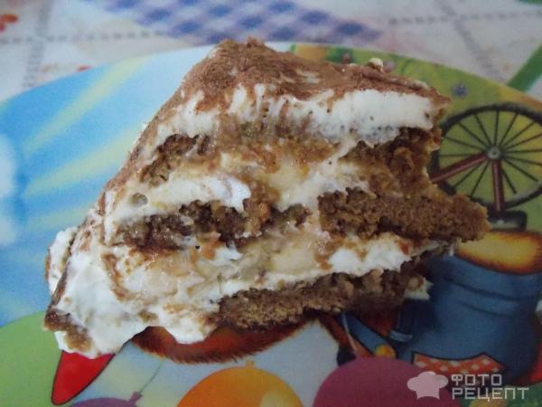 Торт из пряников без выпечки - 6 рецептов со сметаной, сгущенкой, бананом с пошаговыми фото